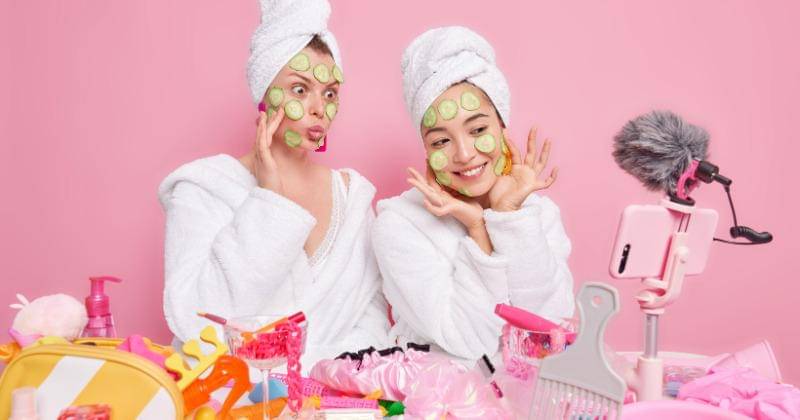 Freepik/wayhomestudio